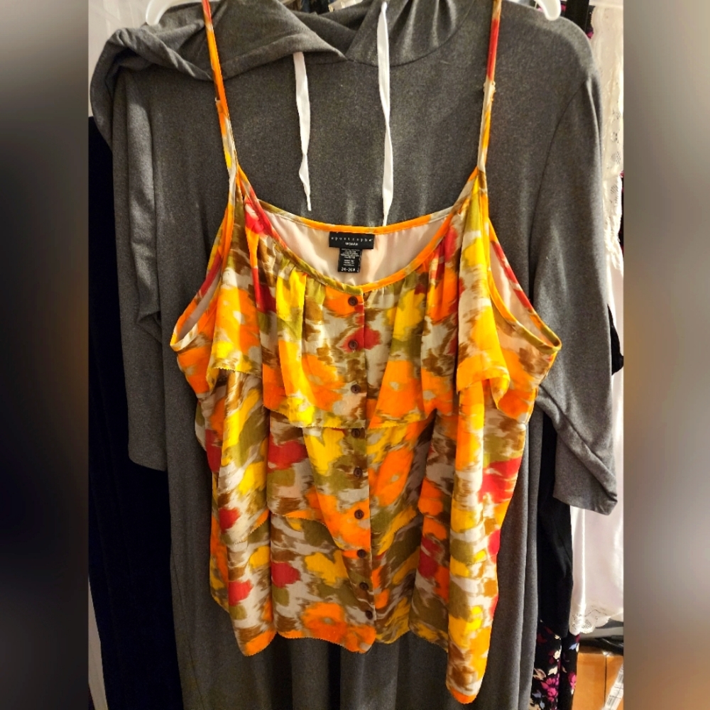 Apostrophe women's cami size 24/26